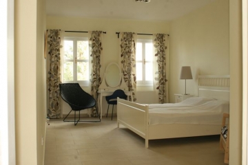 HIlarion Court master bedroom of 6a